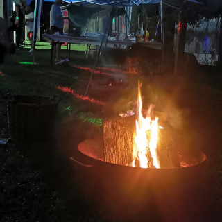 Zu einem Fest gehört natürlich auch ein Feuer :)